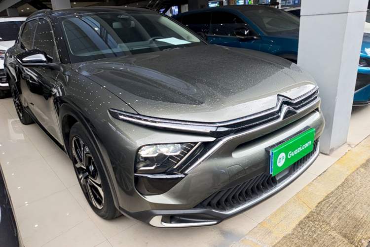 Used Citroen C5 X 2021 1.6T Impressive Edition Front Right 45 Deg