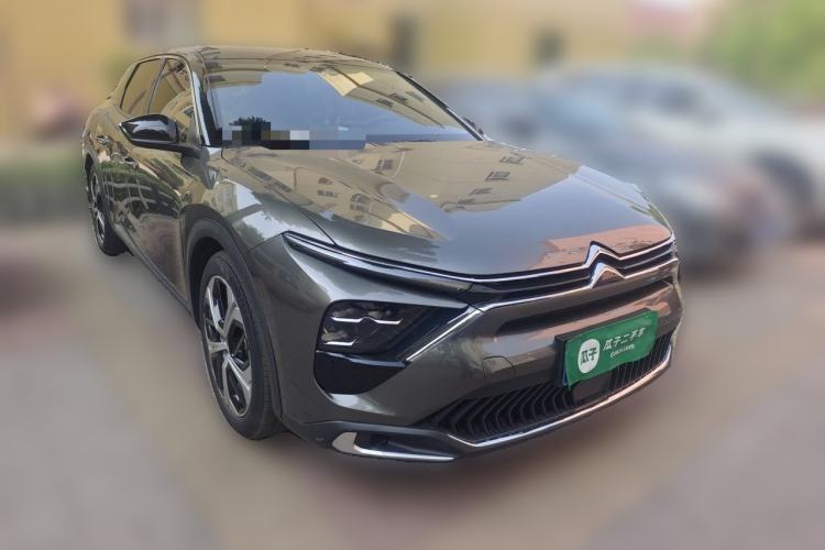 Used Citroen C5 X 2021 1.6T Enjoy the Extraordinary Front Right 45 Deg