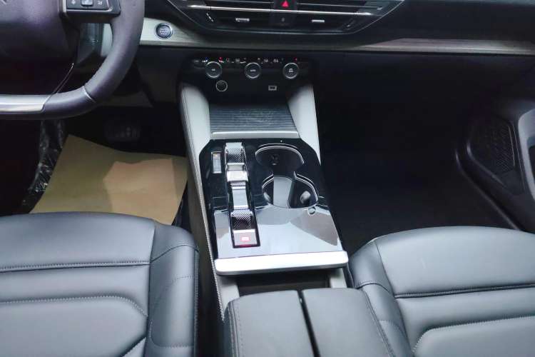 Used Citroen C5 X 2021 1.6T Enjoy the Extraordinary Gear Lever