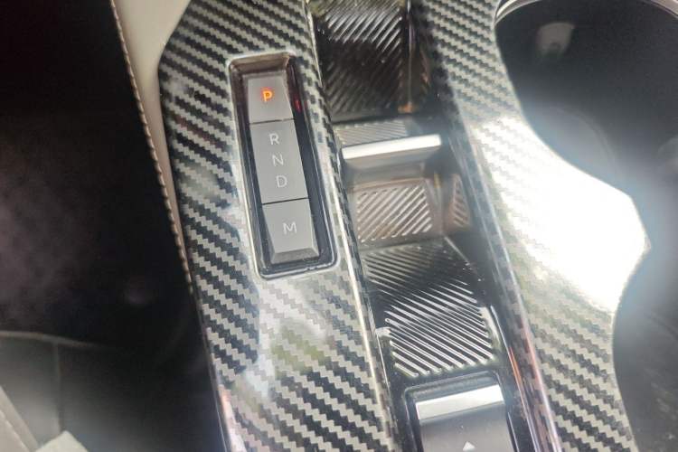 Used Citroen C5 X 2021 1.6T Enjoy the Extraordinary Gear Lever