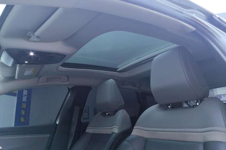 Used Citroen C5 X 2021 1.6T Enjoy the Extraordinary Headliner