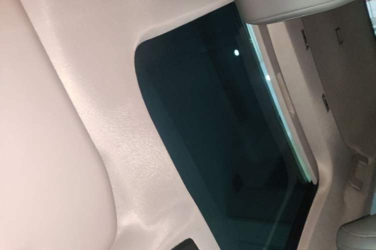 Used Citroen C5 X 2021 1.6T Impressive Edition Headliner