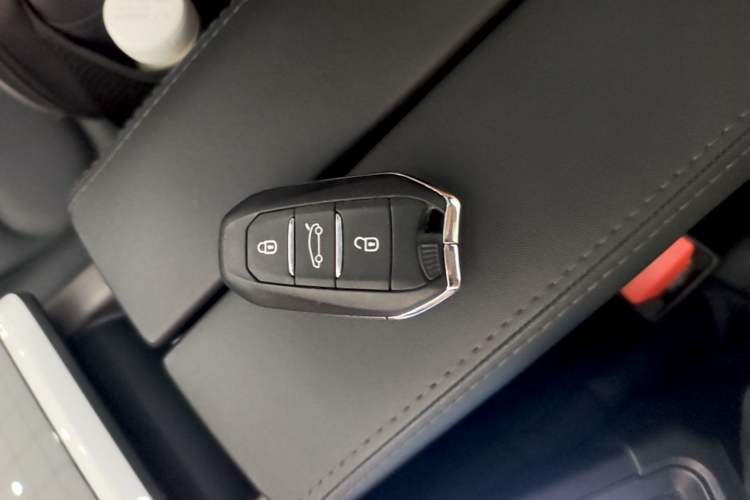 Used Citroen C5 X 2021 1.6T Enjoy the Extraordinary Interior 1