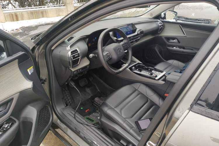 Used Citroen C5 X 2021 1.6T Enjoy the Extraordinary Left Front Seat