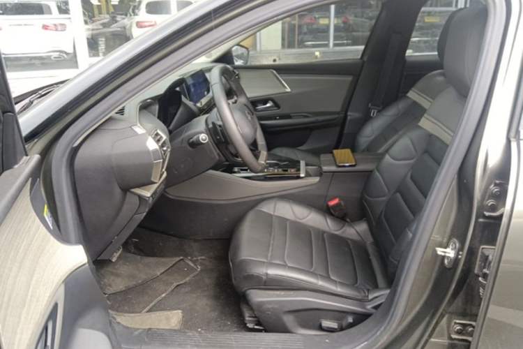 Used Citroen C5 X 2021 1.6T Enjoy the Extraordinary Left Front Seat