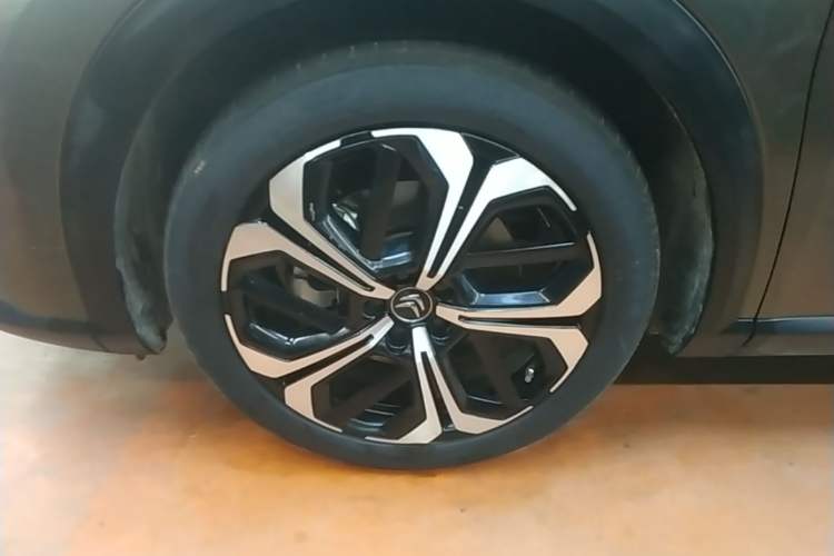 Used Citroen C5 X 2021 1.6T Ignite the Extraordinary Left Front Wheel Hub