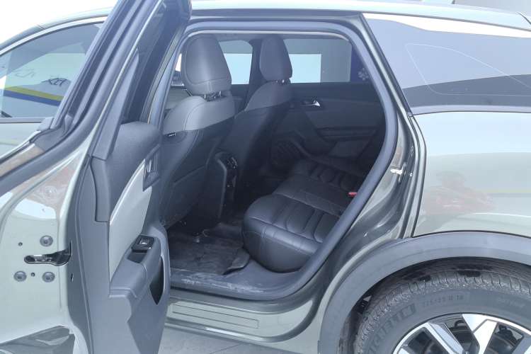 Used Citroen C5 X 2021 1.6T Enjoy the Extraordinary Left Rear Seat