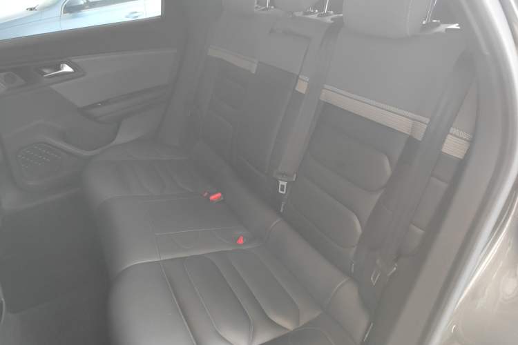 Used Citroen C5 X 2021 1.6T Enjoy the Extraordinary Left Rear Seat
