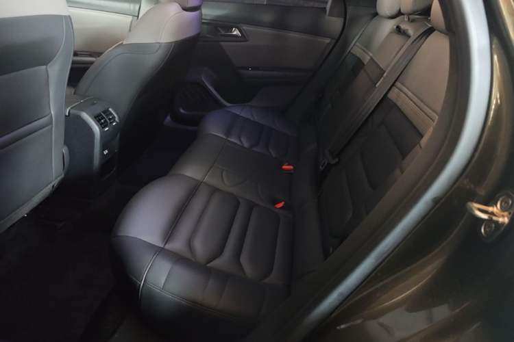 Used Citroen C5 X 2021 1.6T Enjoy the Extraordinary Left Rear Seat