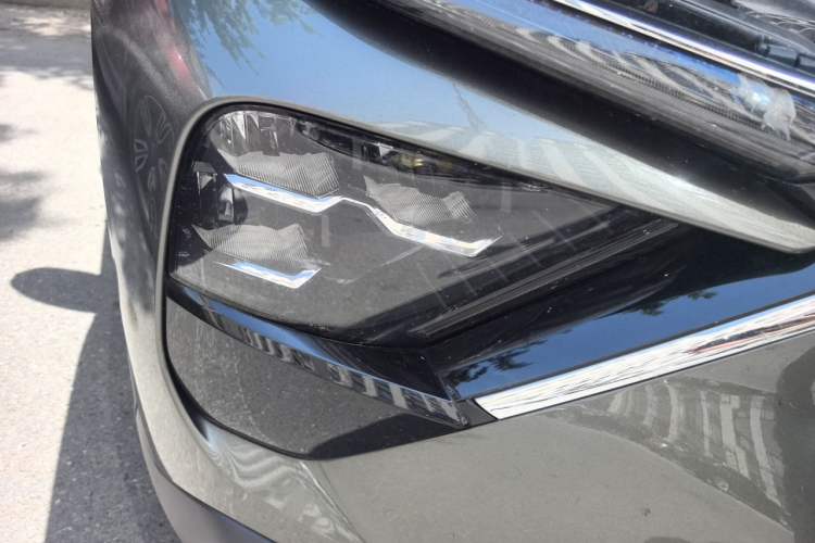 Used Citroen C5 X 2021 1.6T Impressive Edition Right Front Headlight