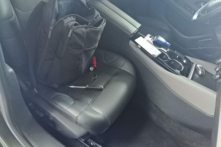Used Citroen C5 X 2021 1.6T Ignite the Extraordinary Right Front Seat