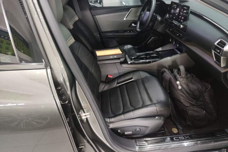 Used Citroen C5 X 2021 1.6T Impressive Edition Right Front Seat