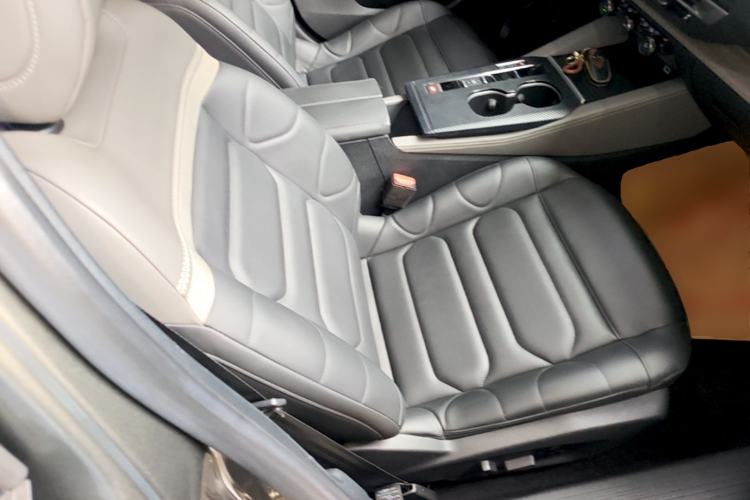 Used Citroen C5 X 2021 1.6T Impressive Edition Right Front Seat