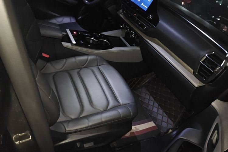 Used Citroen C5 X 2021 1.6T Enjoy the Extraordinary Right Front Seat