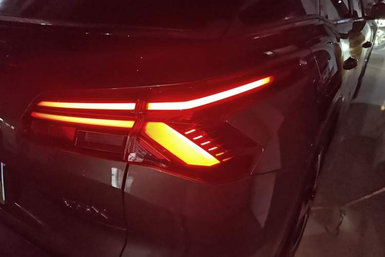 Used Citroen C5 X 2021 1.6T Enjoy the Extraordinary Right Rear Taillight