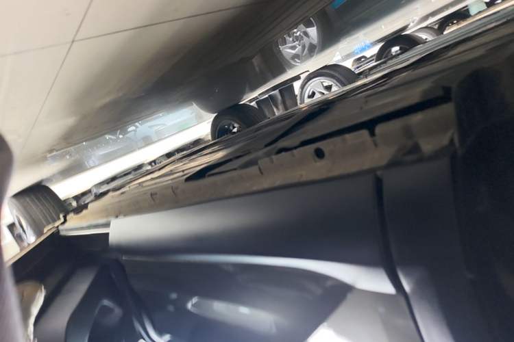 Used Citroen C5 X 2021 1.6T Impressive Edition Right Side Sill