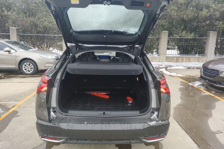 Used Citroen C5 X 2021 1.6T Enjoy the Extraordinary Trunk