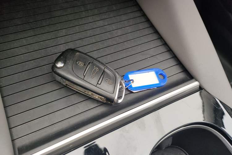 Used Citroen C5 X 2021 1.6T Enjoy the Extraordinary Vehicle Key