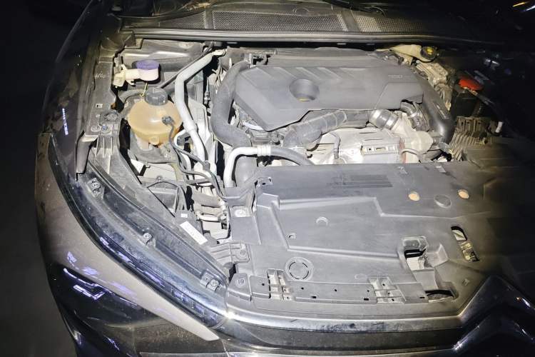 Used Citroen C5 X 2021 1.6T Impressive Edition Engine Bay Right