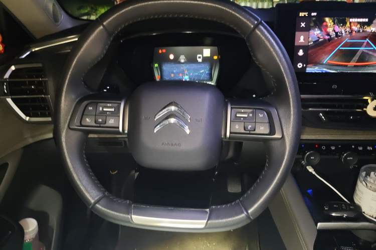 Used Citroen C5 X 2021 1.6T Impressive Edition Steering Wheel