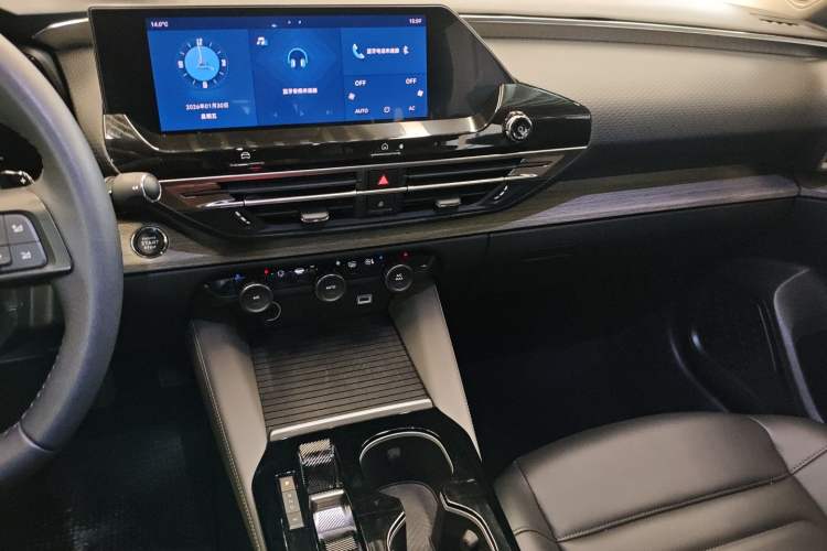 Used Citroen C5 X 2021 1.6T Enjoy the Extraordinary Audio And AC Panel