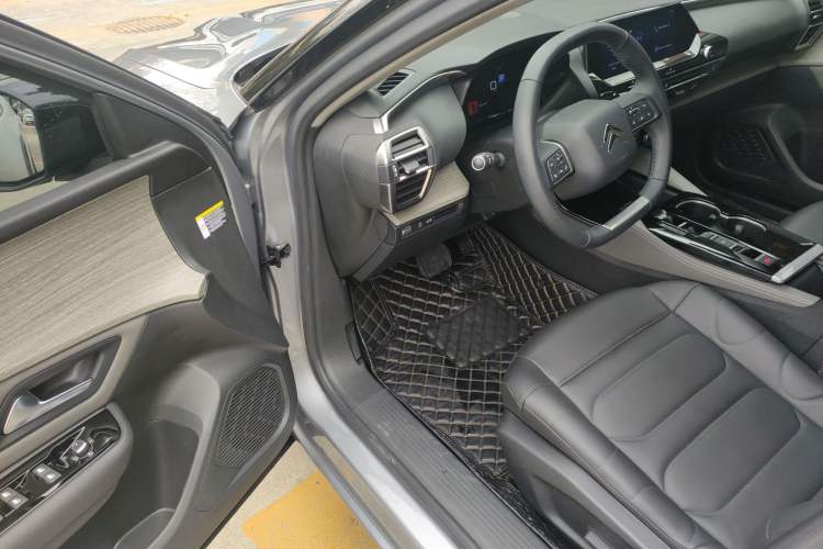 Used Citroen C5 X 2021 1.6T Enjoy the Extraordinary Driver Seat