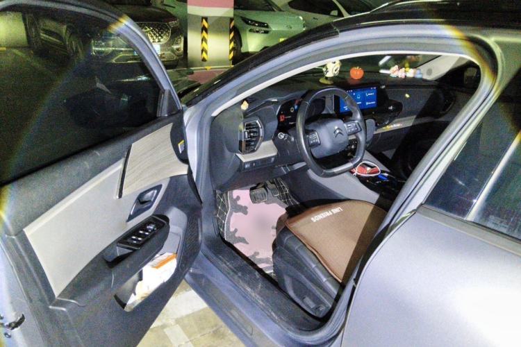 Used Citroen C5 X 2021 1.6T Enjoy the Extraordinary Driver Seat