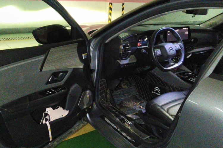 Used Citroen C5 X 2021 1.6T Impressive Edition Driver Seat