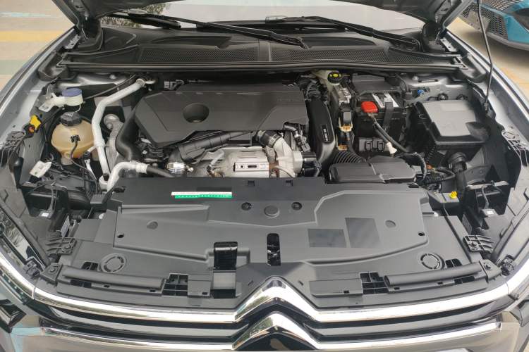 Used Citroen C5 X 2021 1.6T Enjoy the Extraordinary Engine Bay