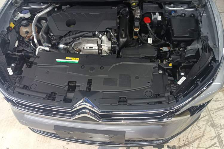 Used Citroen C5 X 2021 1.6T Enjoy the Extraordinary Engine Bay