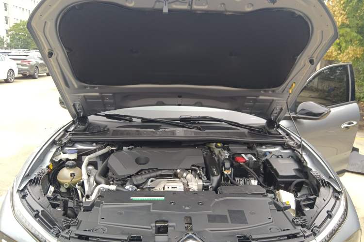 Used Citroen C5 X 2021 1.6T Enjoy the Extraordinary Engine Bay