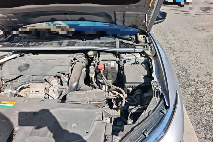 Used Citroen C5 X 2021 1.6T Enjoy the Extraordinary Engine Bay Left