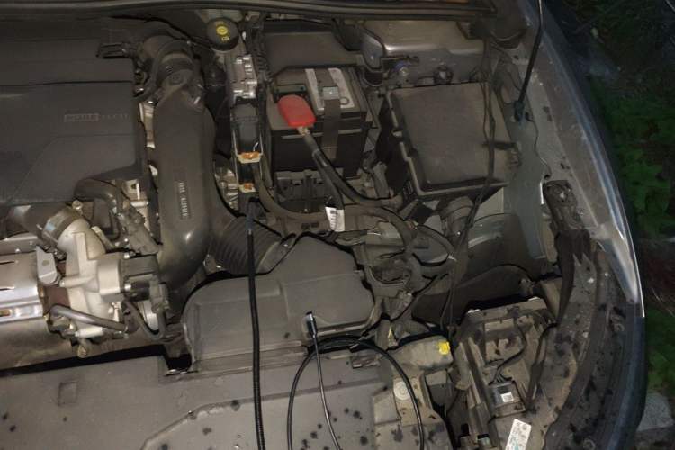 Used Citroen C5 X 2021 1.6T Enjoy the Extraordinary Engine Bay Left