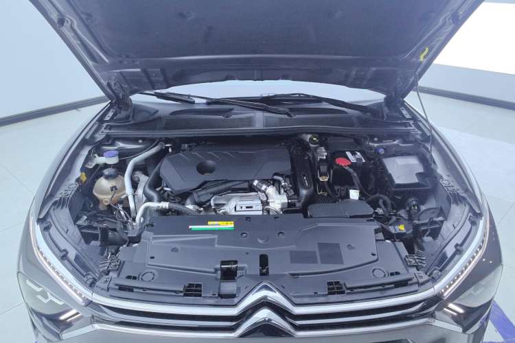 Used Citroen C5 X 2021 1.6T Enjoy the Extraordinary Engine Bay