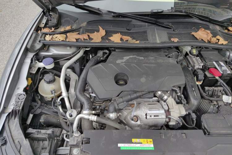 Used Citroen C5 X 2021 1.6T Enjoy the Extraordinary Engine Bay Right