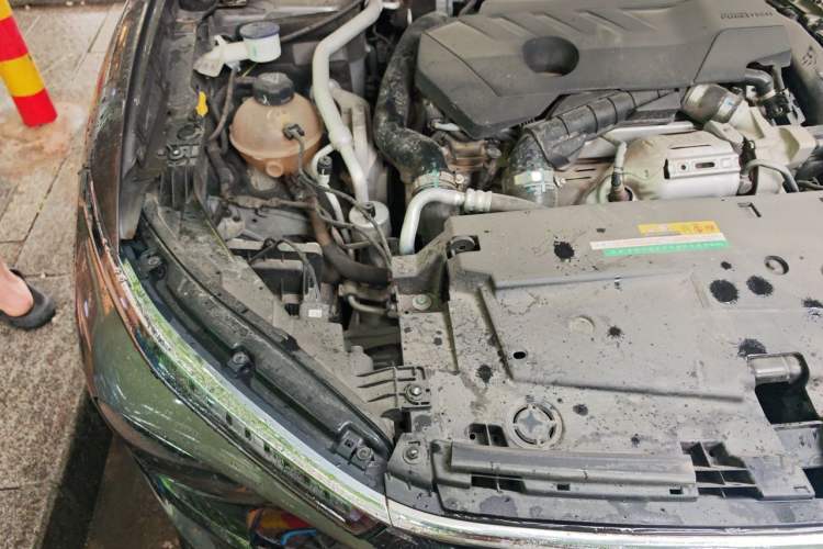 Used Citroen C5 X 2021 1.6T Impressive Edition Engine Bay Right