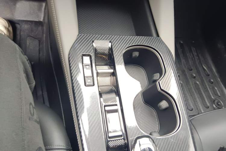Used Citroen C5 X 2021 1.6T Enjoy the Extraordinary Gear Lever