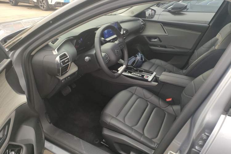 Used Citroen C5 X 2021 1.6T Enjoy the Extraordinary Left Front Seat