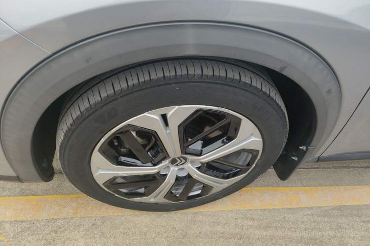 Used Citroen C5 X 2021 1.6T Enjoy the Extraordinary Left Front Wheel Hub
