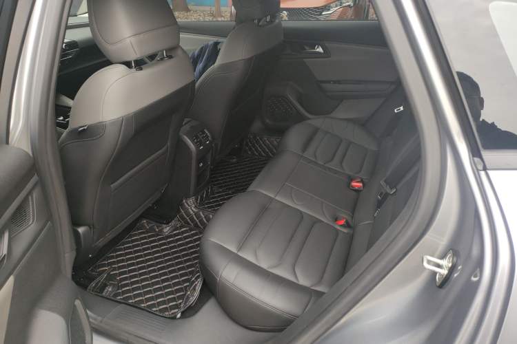 Used Citroen C5 X 2021 1.6T Enjoy the Extraordinary Left Rear Seat