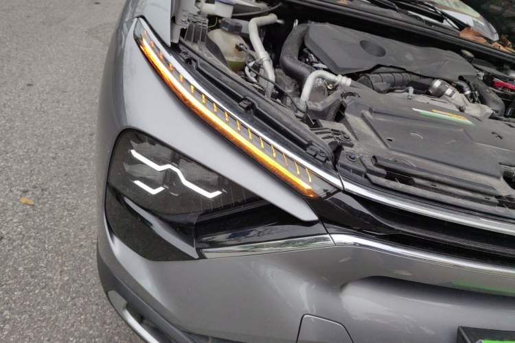 Used Citroen C5 X 2021 1.6T Enjoy the Extraordinary Right Front Headlight