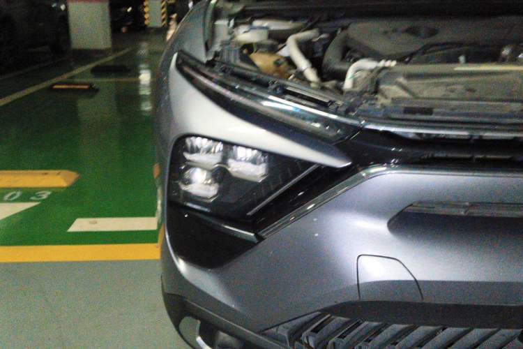 Used Citroen C5 X 2021 1.6T Impressive Edition Right Front Headlight