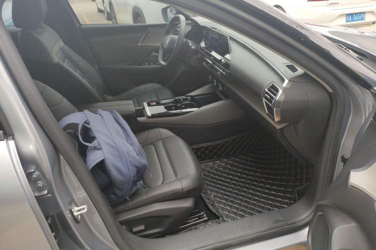 Used Citroen C5 X 2021 1.6T Enjoy the Extraordinary Right Front Seat