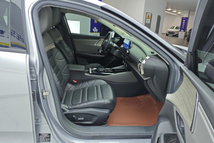 Used Citroen C5 X 2021 1.6T Enjoy the Extraordinary Right Front Seat