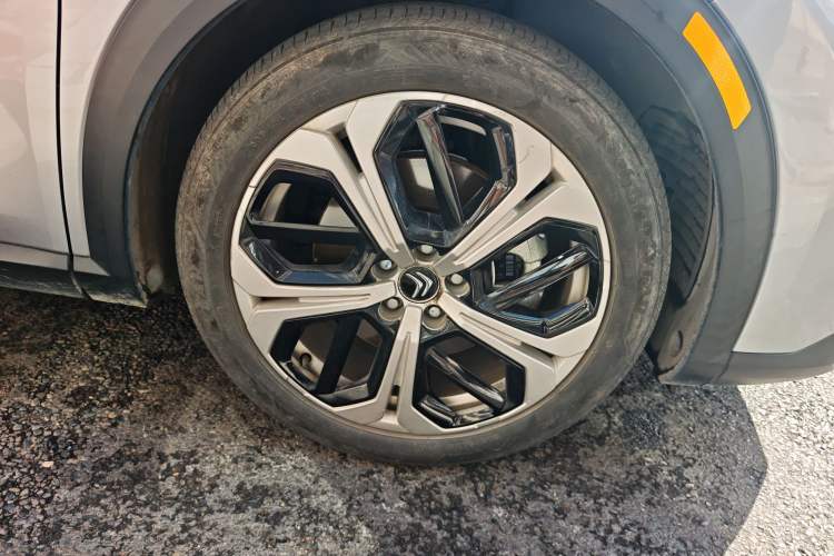 Used Citroen C5 X 2021 1.6T Enjoy the Extraordinary Right Front Wheel Hub