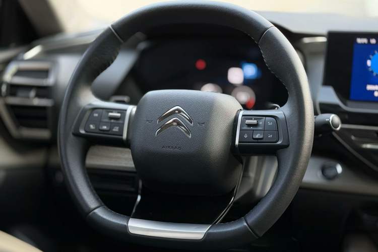 Used Citroen C5 X 2021 1.6T Enjoy the Extraordinary Steering Wheel