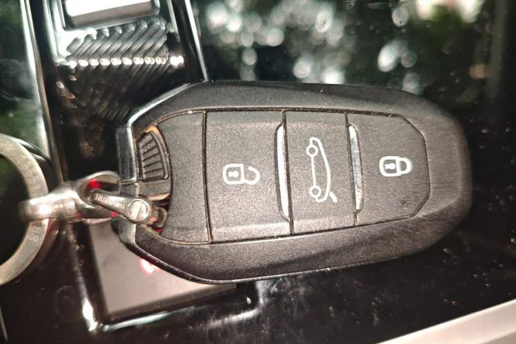Used Citroen C5 X 2021 1.6T Enjoy the Extraordinary Vehicle Key