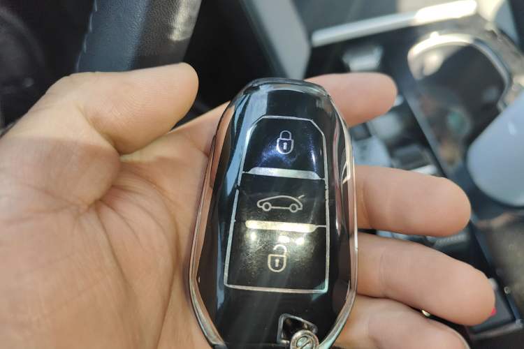 Used Citroen C5 X 2021 1.6T Enjoy the Extraordinary Vehicle Key