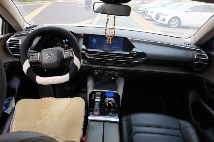 Used Citroen C5 X 2021 1.6T Enjoy the Extraordinary Center Console