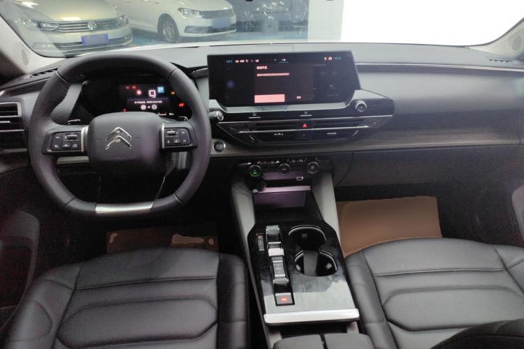 Used Citroen C5 X 2021 1.6T Impressive Edition Center Console